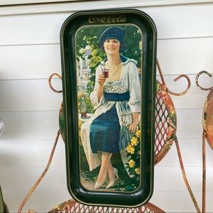 Vintage 1973 Coca-Cola Tall Gibson Girl Tray